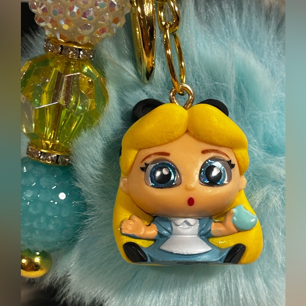 Disney Alice Doorables Keychain/ Bag Charm Handmade - Picture 3 of 3